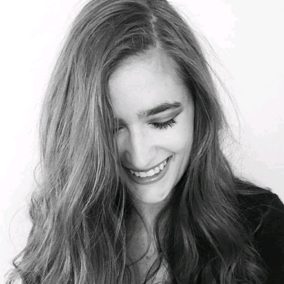 Meet your Posher, Bethany - Picture 1 of 1